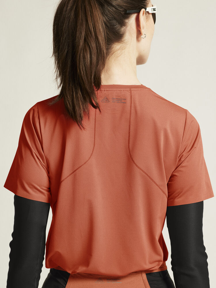 Laden Sie das Bild in Galerie -Viewer, {Lady Pro Trail Tee