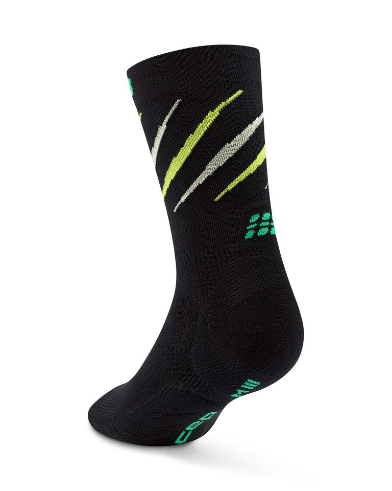 Laden Sie das Bild in Galerie -Viewer, {Mid Cut Socks Women Run Limited 2025 Claws