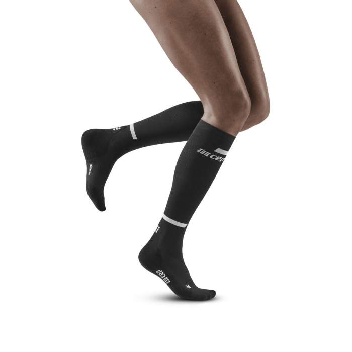 Laden Sie das Bild in Galerie -Viewer, {The Run Compressions Socks Tall Women