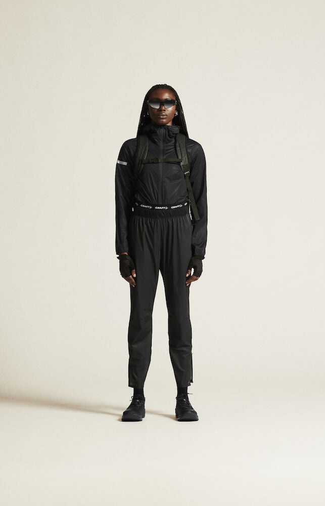 Laden Sie das Bild in Galerie -Viewer, {Lady Hydro Lightweight Jacket
