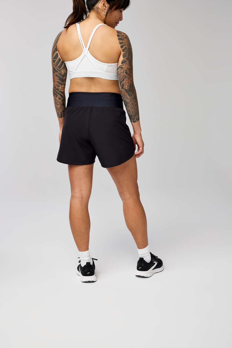 Laden Sie das Bild in Galerie -Viewer, {Lady Chaser 5" Short 2.0
