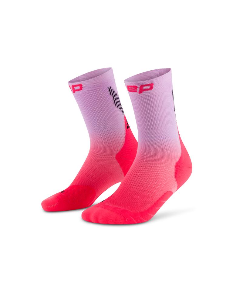 Laden Sie das Bild in Galerie -Viewer, {The Run Compressions Socks Mid Cut Women
