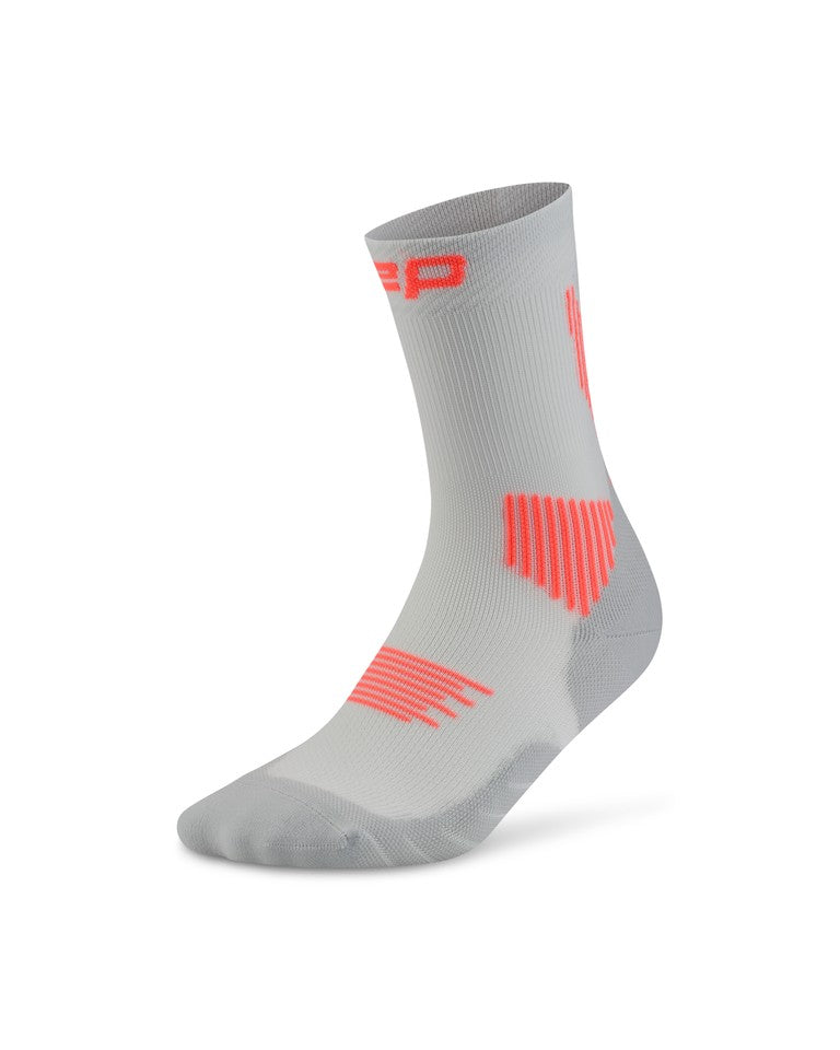 Laden Sie das Bild in Galerie -Viewer, {The Run Compressions Socks Mid Cut Men
