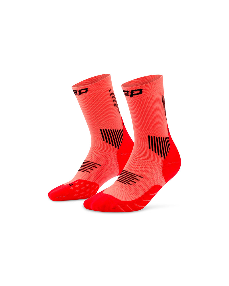 Laden Sie das Bild in Galerie -Viewer, {The Run Compressions Socks Mid Cut Women
