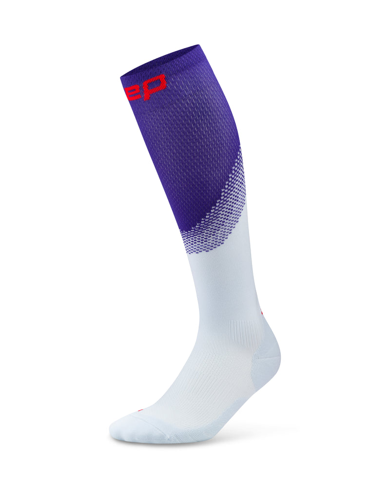 Laden Sie das Bild in Galerie -Viewer, {The Run Compressions Socks Tall Women
