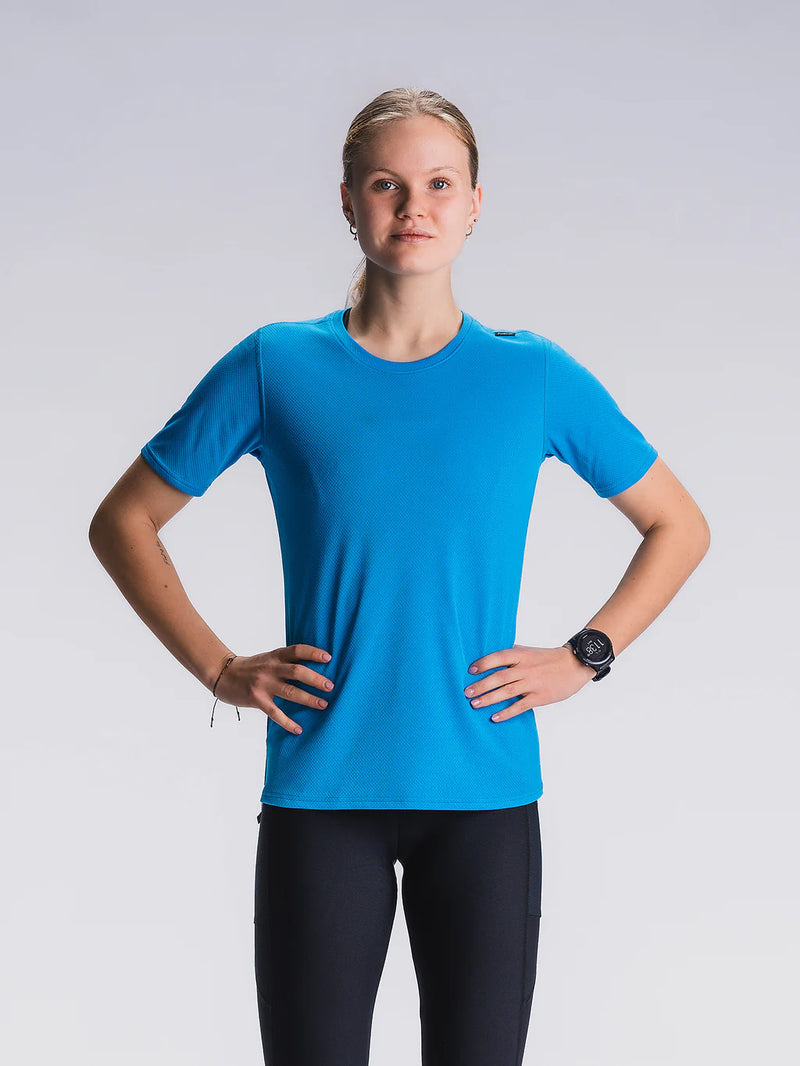 Laden Sie das Bild in Galerie -Viewer, {Lady Run T-Shirt

