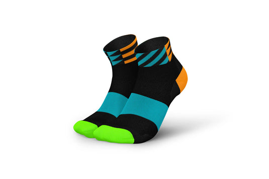 Ultralight Elements Short Black Cyan