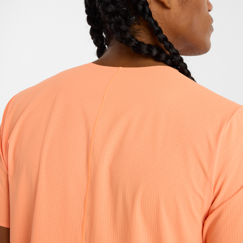 Laden Sie das Bild in Galerie -Viewer, {Race Day Ultra Light T-Shirt
