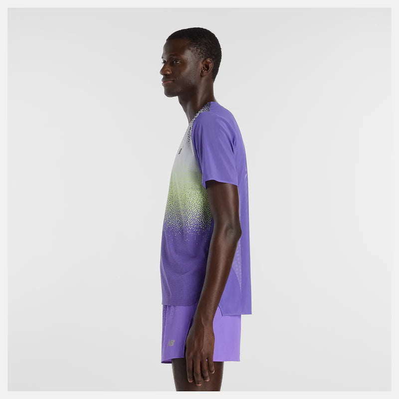 Laden Sie das Bild in Galerie -Viewer, {Race Day Ultralight Shirt
