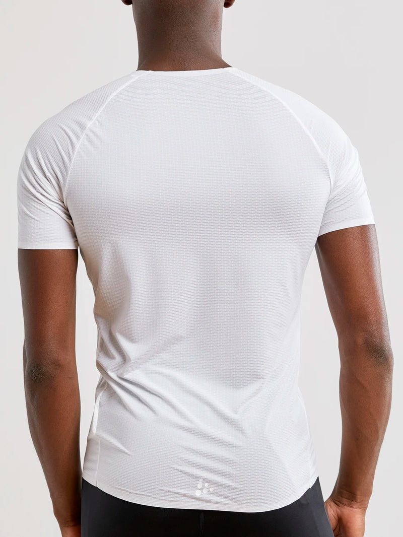Laden Sie das Bild in Galerie -Viewer, {Nanoweight T-Shirt
